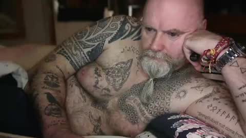 Tattooeddilf 01 online show from 02/03/26, 02:53