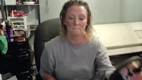 Snapshot of tattooeddirtyteacher chatting on 02/10/25, 11:15 Lisa Lovely online show from 02/10/25, 11:15