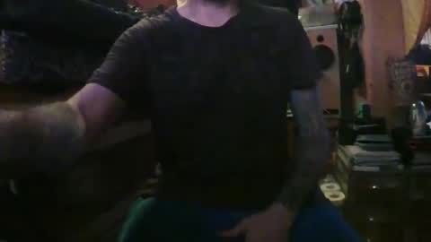 Snapshot of tattoogun chatting on 12/26/24, 01:40 TattooLust online show from 12/26/24, 01:40