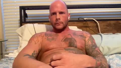 Snapshot of tattooman5555 chatting on 09/08/25, 07:35 Tattooman online show from 09/08/25, 07:35