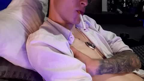 Jean pool online show from 04/25/26, 01:41