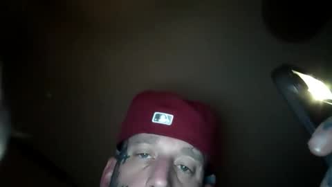 tattoosnsmoke1111 online show from 11/19/25, 08:58