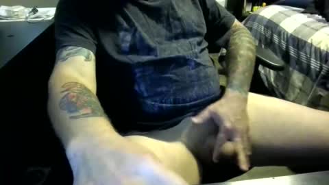 tattslovestattas1 online show from 10/29/25, 02:41