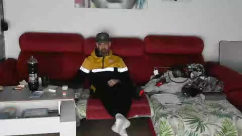 Snapshot of tatuadorhotxxx chatting on 11/29/25, 03:42 Tatuado20cm online show from 11/29/25, 03:42