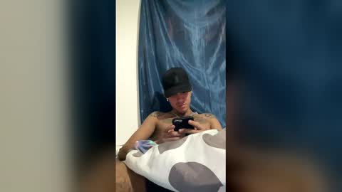 Snapshot of tatuajes777_7777 chatting on 03/01/26, 04:36 tatuajes777_7777 online show from 03/01/26, 04:36