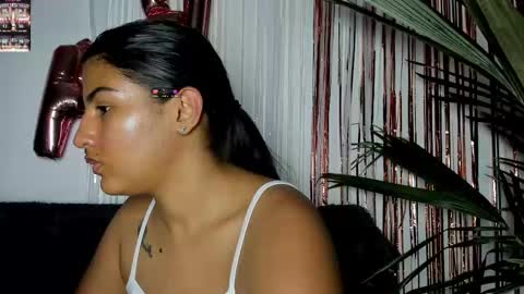 Tatiana Gomez online show from 09/16/25, 08:37