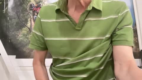 Snapshot of tauromolo chatting on 09/18/25, 01:18 tauromolo online show from 09/18/25, 01:18