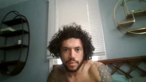 Snapshot of taurusbaeforever chatting on 11/11/25, 01:00 taurusbaeforever online show from 11/11/25, 01:00