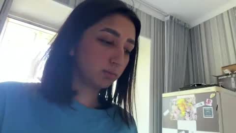 Snapshot of tawnyamartinek chatting on 05/28/26, 07:16 Riza online show from 05/28/26, 07:16