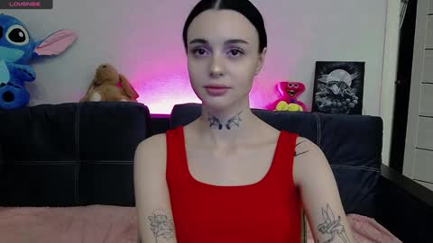 Snapshot of tayaavis chatting on 12/16/24, 05:11 Taya online show from 12/16/24, 05:11