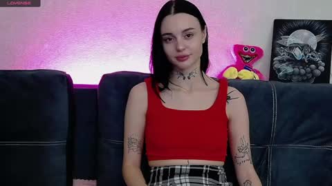 Snapshot of tayaavis chatting on 12/16/24, 08:16 Taya online show from 12/16/24, 08:16