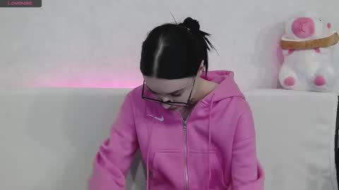 Snapshot of tayaavis chatting on 09/13/25, 06:18 Taya online show from 09/13/25, 06:18