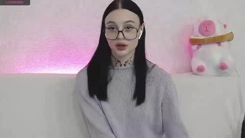 Snapshot of tayaavis chatting on 09/27/25, 05:51 Taya online show from 09/27/25, 05:51