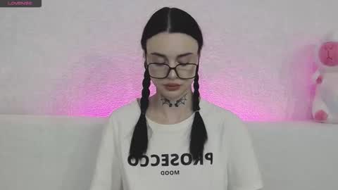 Snapshot of tayaavis chatting on 11/14/25, 06:28 Taya online show from 11/14/25, 06:28