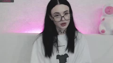 Snapshot of tayaavis chatting on 11/20/25, 09:14 Taya online show from 11/20/25, 09:14