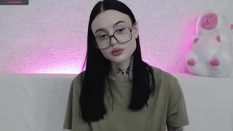 Snapshot of tayaavis chatting on 11/22/25, 07:13 Taya online show from 11/22/25, 07:13