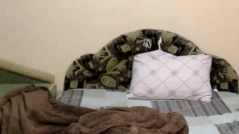 Snapshot of tayagirl chatting on 11/24/25, 06:40 Taya online show from 11/24/25, 06:40