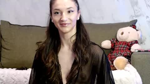 TayaKayan online show from 12/19/25, 10:22