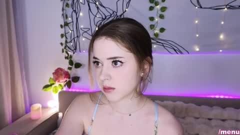 Snapshot of tayasha chatting on 12/12/24, 06:25 Tayasha online show from 12/12/24, 06:25