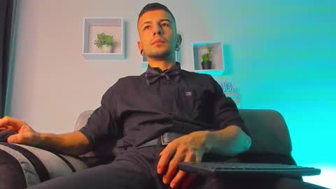 tayer_bennet online show from 09/27/25, 04:17