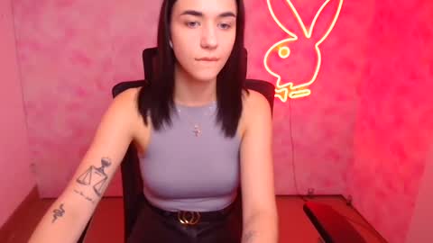 Snapshot of tayla_candy chatting on 10/23/25, 06:23 Tayla online show from 10/23/25, 06:23