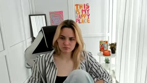 Tay online show from 06/10/26, 06:56