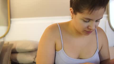 Snapshot of taylerkim chatting on 10/07/25, 06:49 Teylor Kim online show from 10/07/25, 06:49