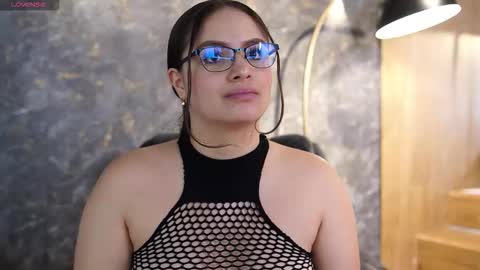 Snapshot of taylerkim chatting on 10/25/25, 06:57 Teylor Kim online show from 10/25/25, 06:57