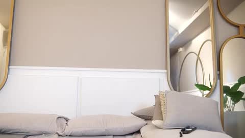 Snapshot of taylerkim chatting on 11/25/25, 04:40 Teylor Kim online show from 11/25/25, 04:40