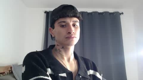 independent model online show from 07/07/26, 10:52