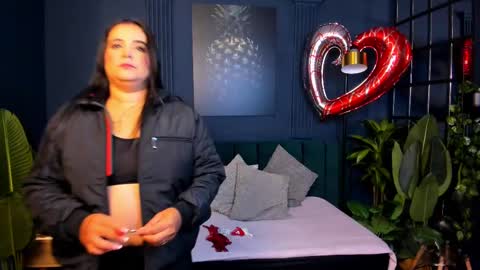 Taylor Bennet online show from 02/14/25, 12:03