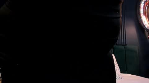 Taylor Bennet online show from 02/28/25, 06:20