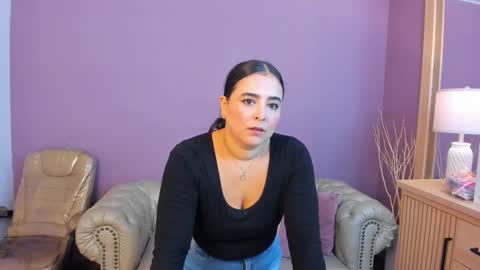 Taylor Bennet online show from 09/15/25, 12:05