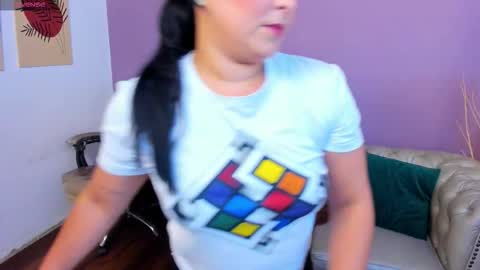 Taylor Bennet online show from 12/02/25, 07:09