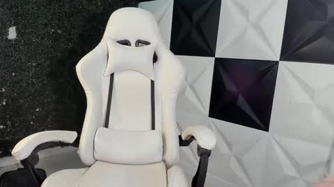 Taylor online show from 02/25/26, 06:56