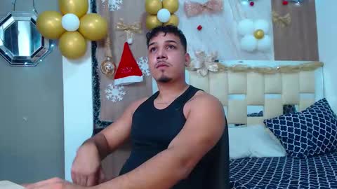 taylor_collins_2 online show from 11/14/25, 11:13