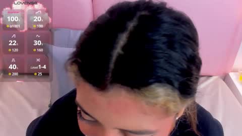 Snapshot of taylor_cupper_ chatting on 10/24/25, 09:33 taylor_cupper_ online show from 10/24/25, 09:33