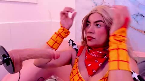 Snapshot of taylor_cupper_ chatting on 11/08/25, 04:23 taylor_cupper_ online show from 11/08/25, 04:23