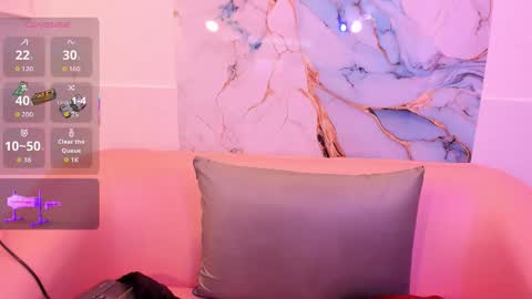 Snapshot of taylor_cupper_ chatting on 11/19/25, 04:12 taylor_cupper_ online show from 11/19/25, 04:12