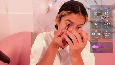 Snapshot of taylor_cupper_ chatting on 12/01/25, 03:22 taylor_cupper_ online show from 12/01/25, 03:22