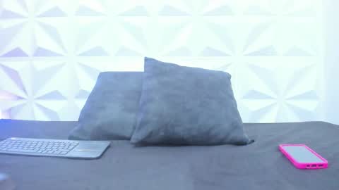 Taylor online show from 01/17/26, 02:33