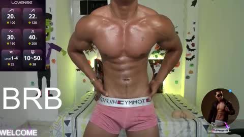 Snapshot of taylor_johnn chatting on 11/18/25, 07:40 Penagos zz online show from 11/18/25, 07:40