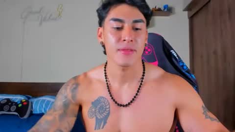 Snapshot of taylor_mclane1 chatting on 12/05/25, 04:58 taylor_mclane1 online show from 12/05/25, 04:58