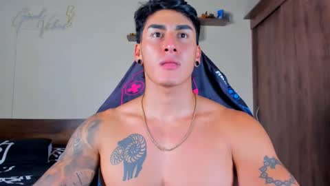 taylor_mclane1 online show from 02/04/26, 06:14