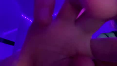 Snapshot of taylor_mommy chatting on 12/22/25, 11:46 taylor_mommy online show from 12/22/25, 11:46