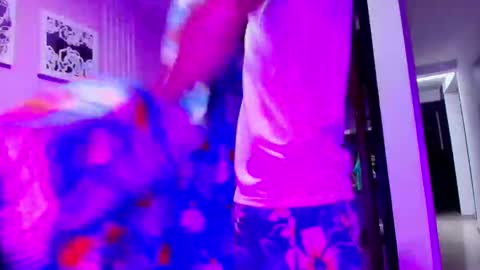 taylor stele online show from 06/07/26, 10:35
