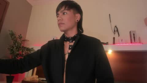 Taylor online show from 04/10/26, 09:41