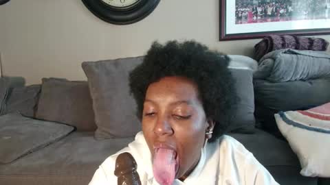 Taylor online show from 02/26/25, 05:39