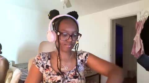 Snapshot of taylorsosweets chatting on 07/24/26, 01:25 Taylor online show from 07/24/26, 01:25