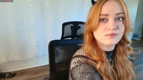 Taylor Tait online show from 10/29/25, 04:31